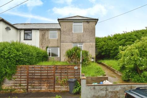 Maen Ganol, Trelewis, Treharris