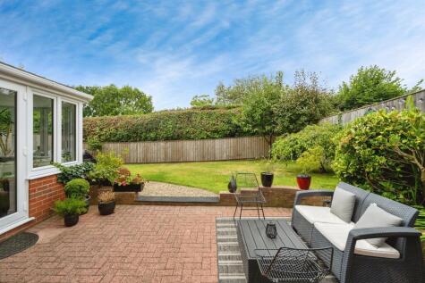 William Dennis Avenue, Loughor, SWANSEA