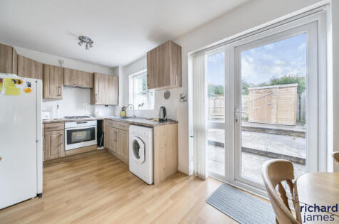 Chatsworth Road, Abbey Meads, Swindon, SN25