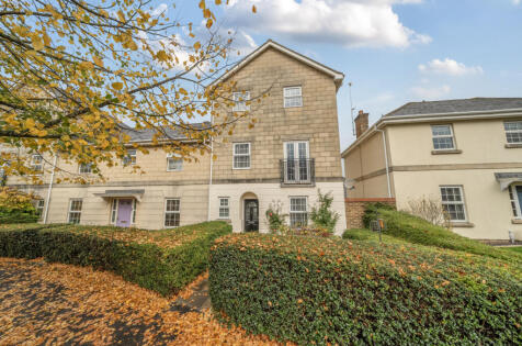 Eastbury Way, Redhouse, Swindon, SN25