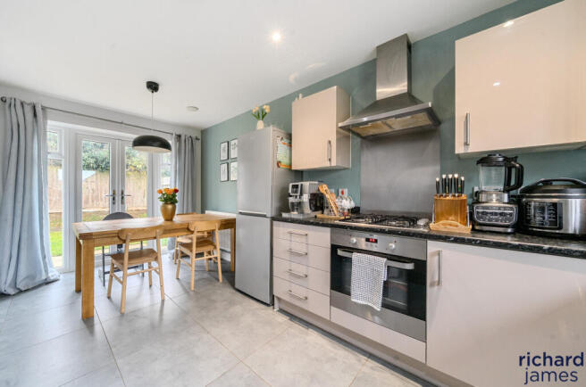 e121862af48c438f945e09682f7f9124