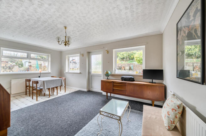 1373930769132308f3f97