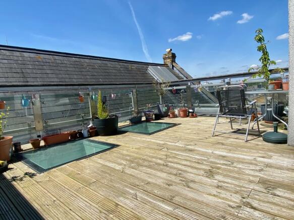1 bedroom penthouse  for sale Cardiff
