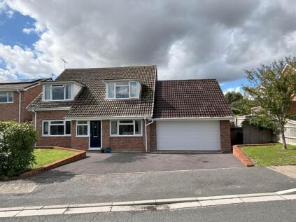 Ailesbury Way, Burbage, Marlborough, SN8 3TD