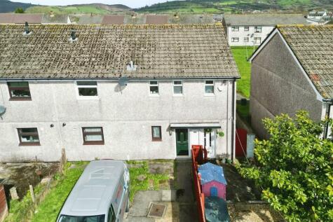 Caerphilly - 2 bedroom flat for sale