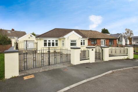 Tai Siriol, Nelson, Treharris