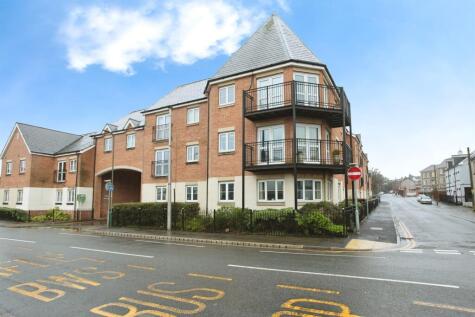 Castle Mews, CAERPHILLY