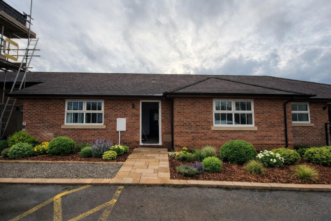 2 Lymehurst Place.png