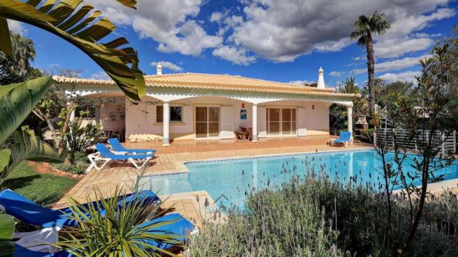 lovely single storey villa
