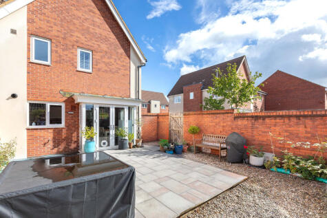 Valerian Street, Lyde Green