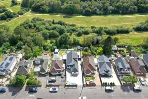 Evering Avenue, Poole, BH12