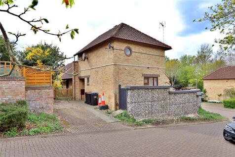 Edmund Court, Shenley Church End, MK5