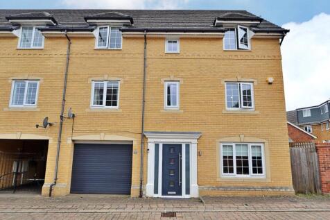 Matthau Lane, Oxley Park, Milton Keynes, MK4