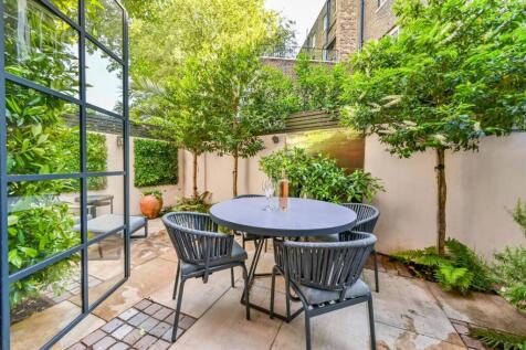 Gloucester Crescent, Regent's Park, London, NW1