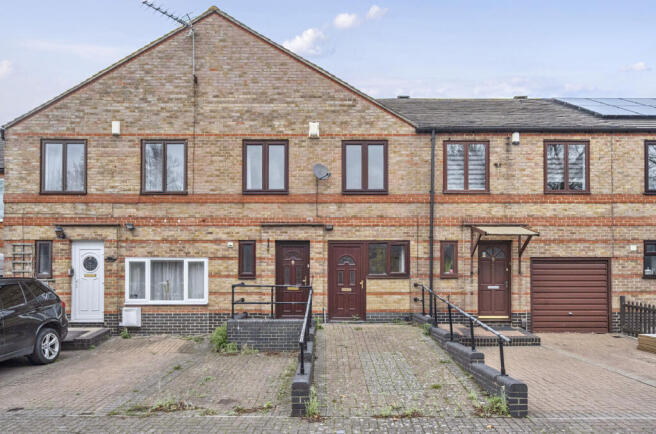 1380365-2-6916130...