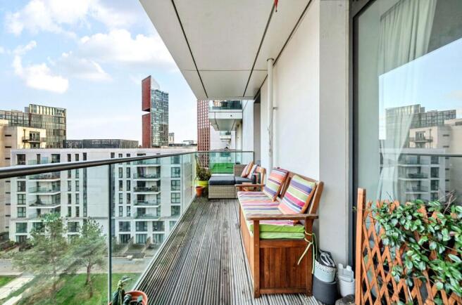 1387204-3-693a2f0...