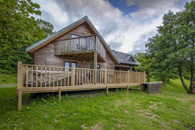 1Z6E0992 Duart Exterior