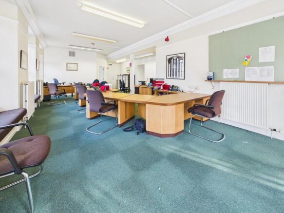 CAM03481G0-PR0085-STILL001