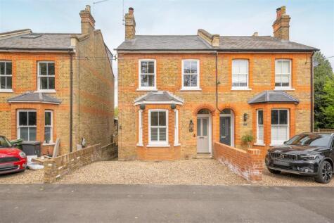 Cheapside Road, Ascot