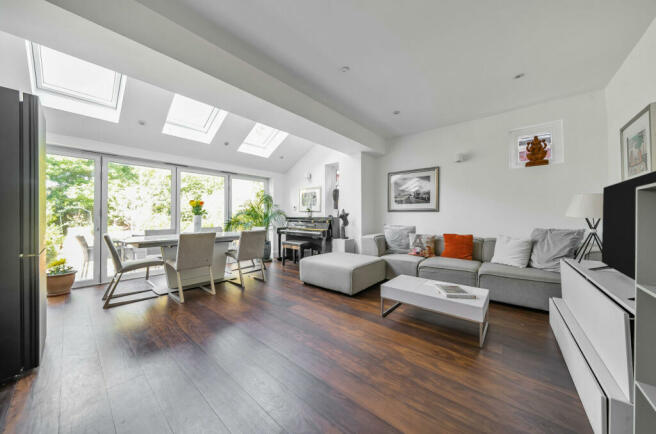 Kitchen Dining Space