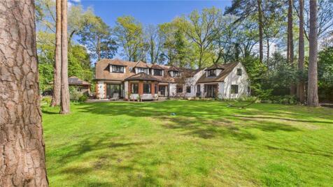 Hook Heath Road, Hook Heath, Surrey, GU22