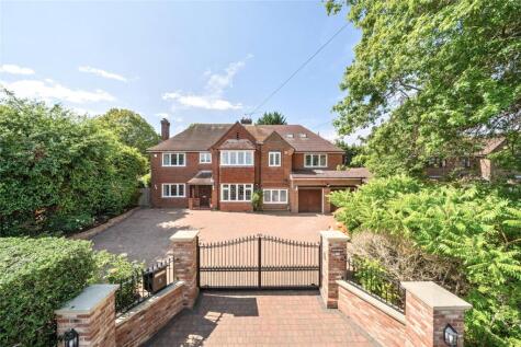 Woodham Road, Horsell, Surrey, GU21