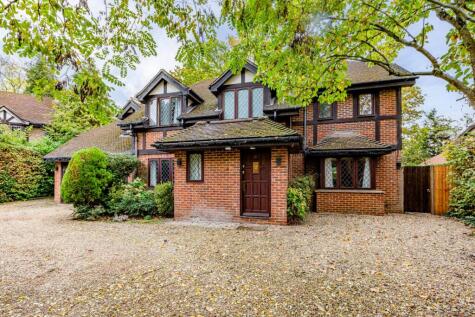 Dartnell Court, West Byfleet, Surrey, KT14