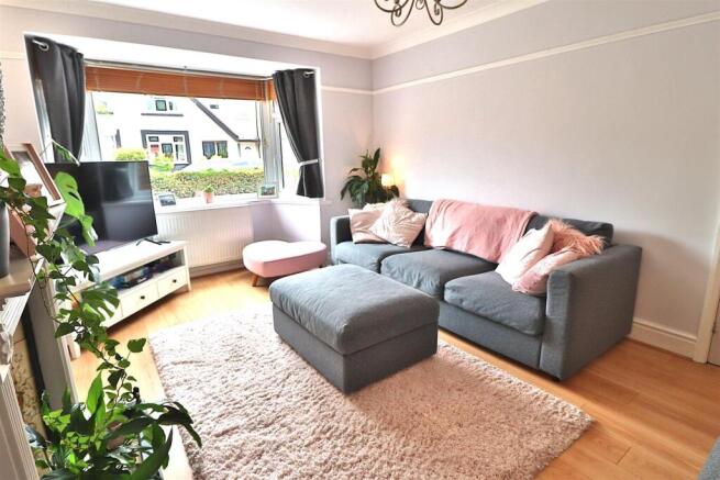 FAMILY LOUNGE