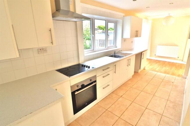 OPEN PLAN DINING KITCHEN