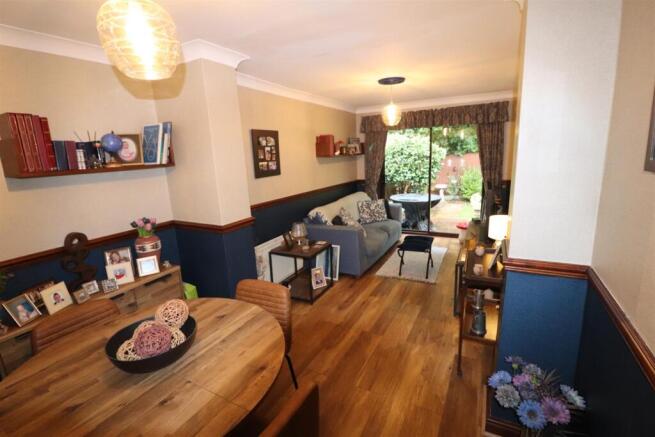 Lounge/Dining room