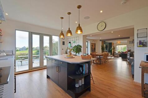 Hendrawna Meadows, Perranporth, TR6