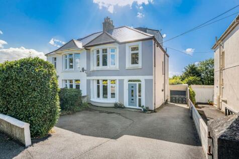 Porthpean Road, St. Austell, PL25