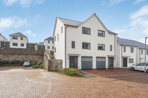 Boundary Close, St. Austell, PL25