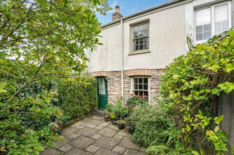 South Street, Grampound Road, TR2