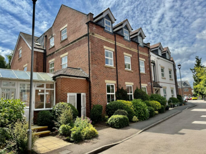 Stokes Mews , Newent