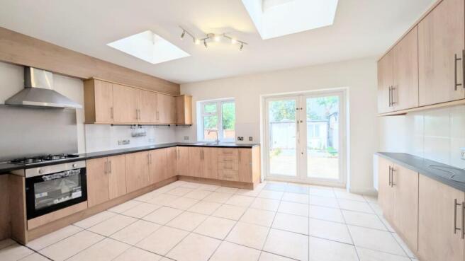 70 Ballards Road.jpg