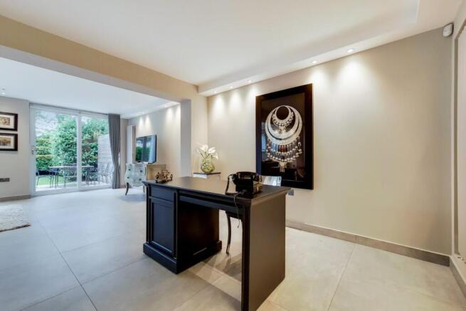 2_Dining Room-1.jpg