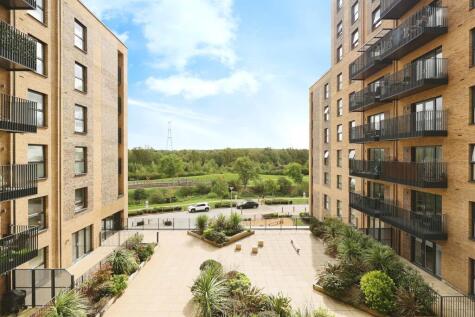 Colnebank Drive, Watford