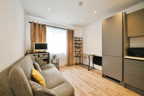 Cherry Tree Road, Watford