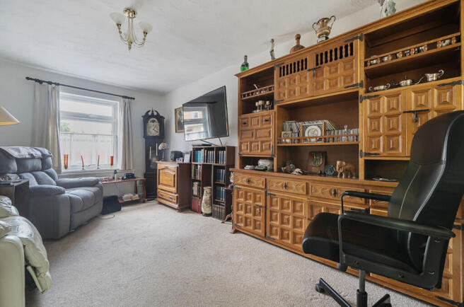 1340969-6-68a5e5f...