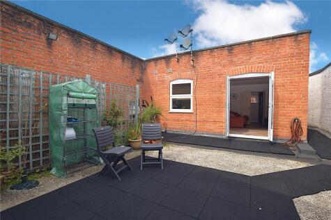 Loes Alley, Rear of 60 High Street, Alton, Hampshire, GU34