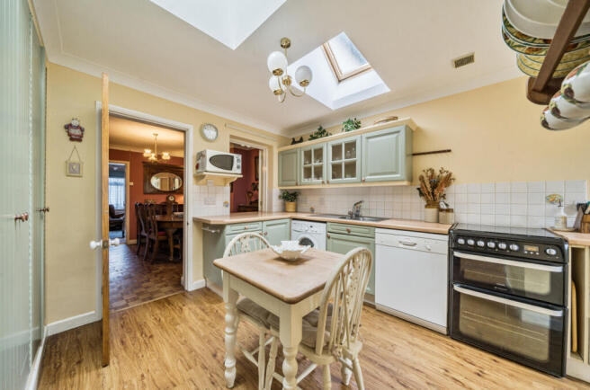 1346366-18-68b9bc...