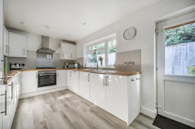 1349993-9-68bf069...