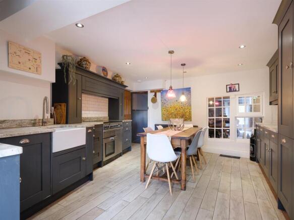 12 London Road-25.jpg