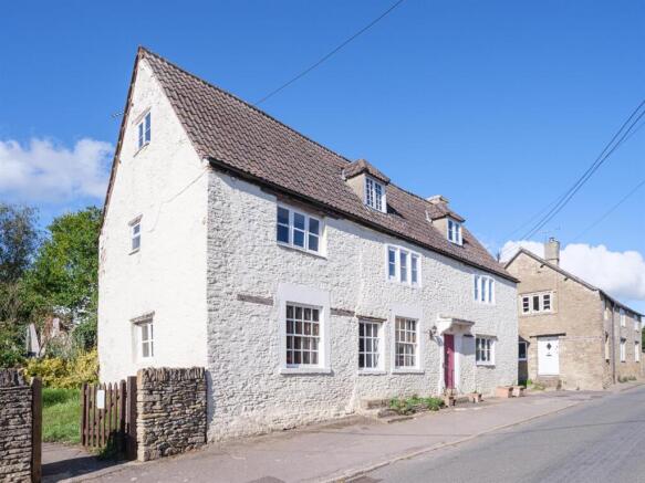 67 & 68 Kington St Michael-74.jpg