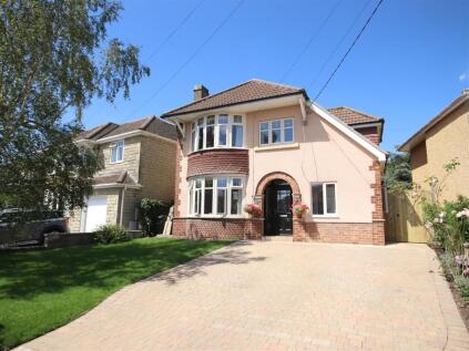 East Yewstock Crescent, Chippenham