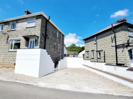 The Crescent, Lifton