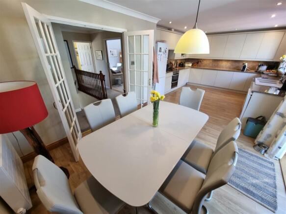 Kitchen & Dining Room