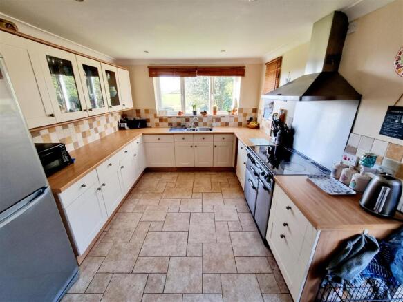 Kitchen.jpg