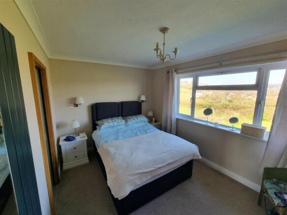Bedroom.jpg